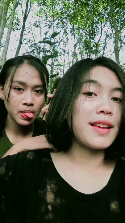 Gadis Dayak || Goyang nunggu buah Durian 😂😂