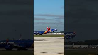 Southwest Airlines landing. #airplane #aviation #boeing737 #airport #photography