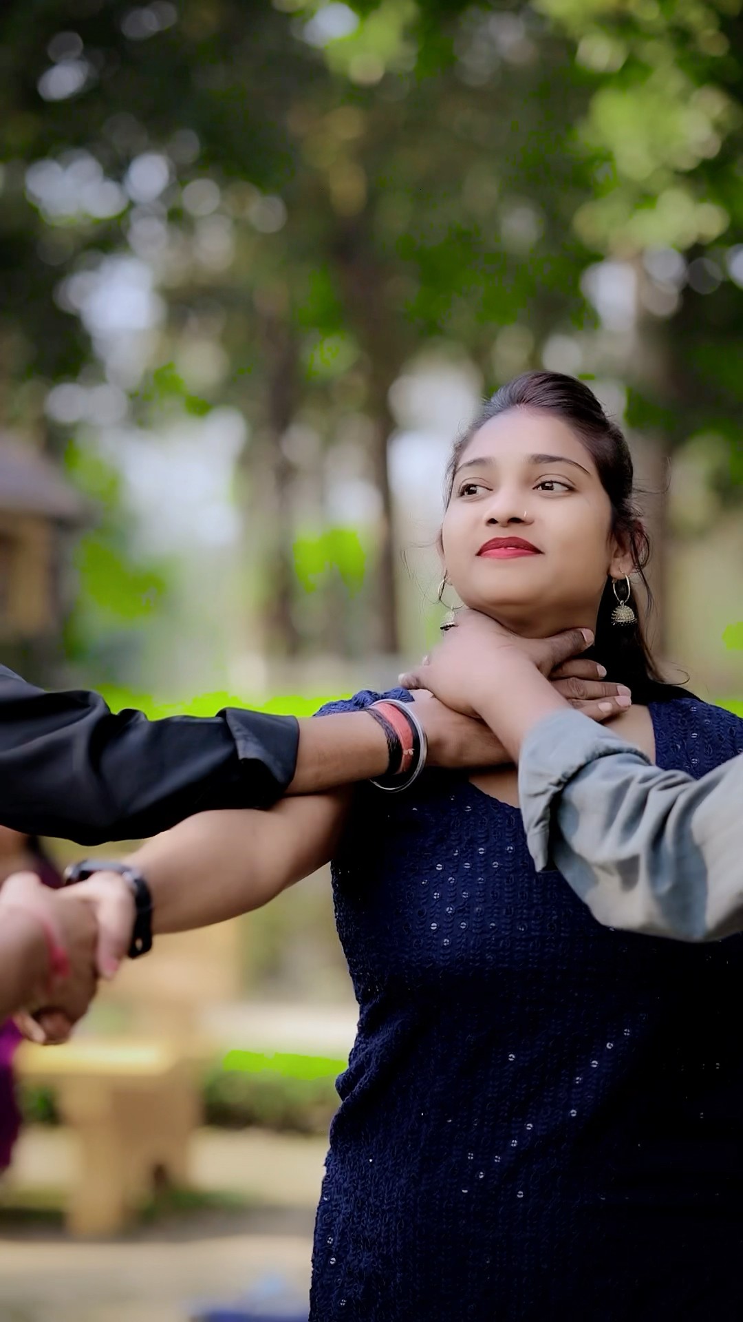 Meri Ankho mein Anshu deke muskrate ho
