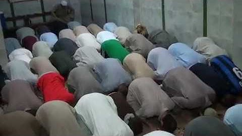 الركعة الاولى والثانية من صلاة التراويح بصوت القارئ عماد طعيمه