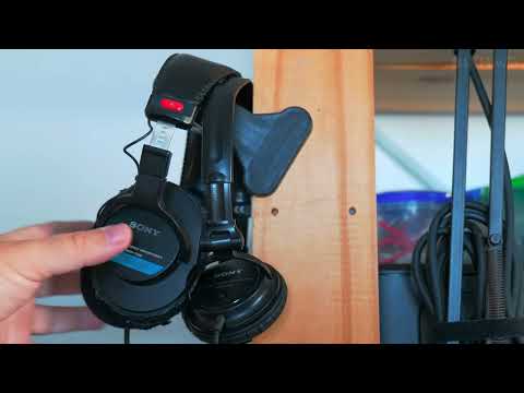 Do it Yourself Headphones Holder Stand