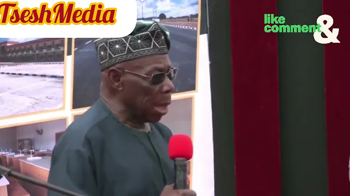 Watch The Moment Fmr. President Olusegun Obasanjo Commands Oyo Monarchs To Stand Up & Greet Him