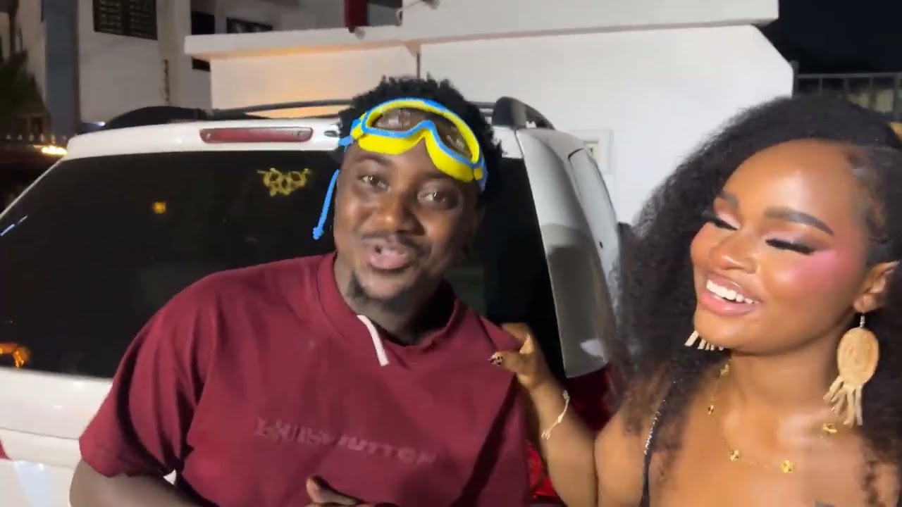 sheay x jo streamers pool party  (Part 4/11)