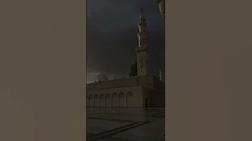 إيها المختار فينا زادنا الحب حنينا اللهم صل علي سيدنا محمد 