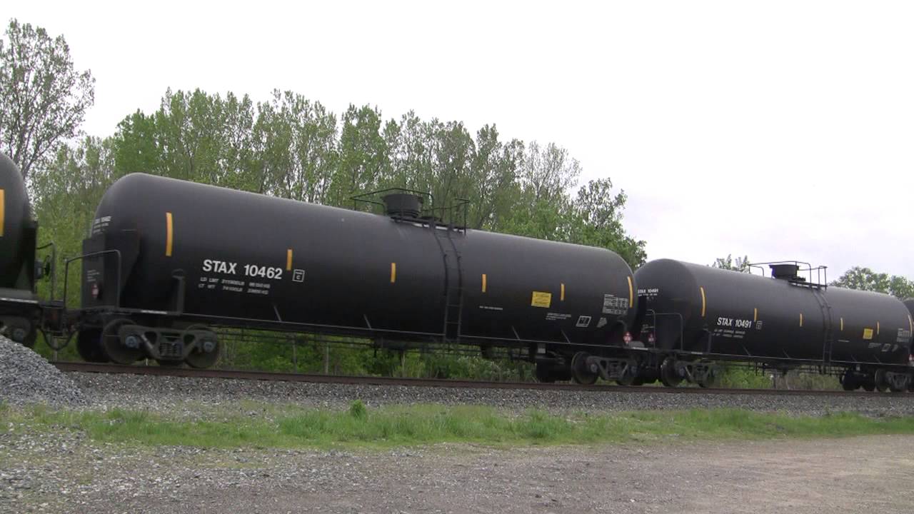 BNSF 6376 With CSX 5951 Lead An Empty Tank Train @ Harborcreek, PA w ...