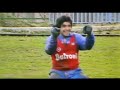 Video Inédito de Diego Maradona entrenando en Nápoli en el barro en 1986