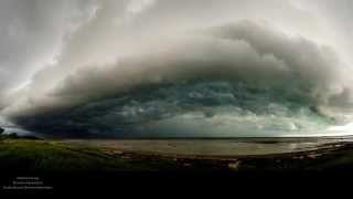 Duststorms, Waterspouts & Lightning. Best of Broome's Wet Season 2014/15