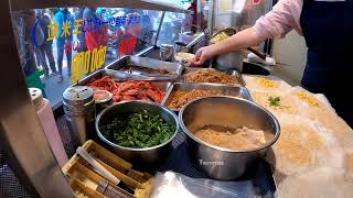 銅板排隊美食~中壢潤餅/中壢夜市/春捲皮大師潤餅!手作餅皮【台灣街頭美食】Famous Spring Roll Making in Zhongli City-Taiwanese Street Food