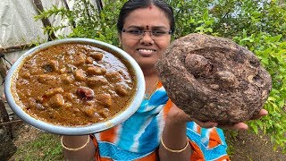 Yam Gravy /Senai Kilangu Puli Kulambhu in Tamil /ருசியான கிராமத்து சேனைக்கிழங்கு புளிக்குழம்பு /