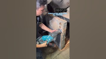 Test lưỡi cắt tường chuyên dụng dành cho cưa kiếm đến từ thương hiệu Makita với máy cưa Mk JR002G