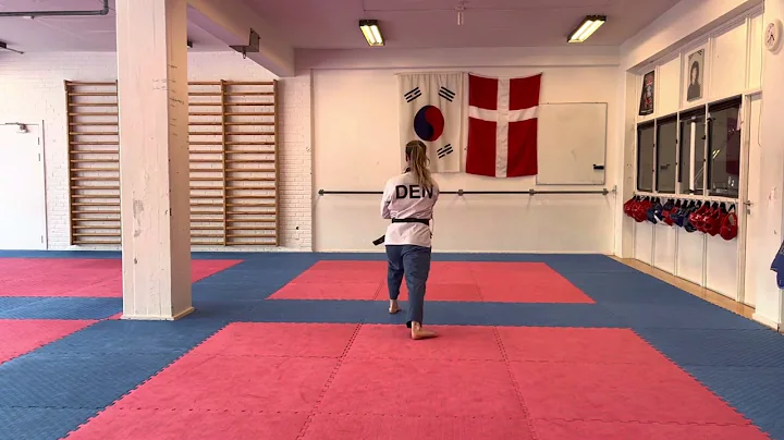 WT poomsae koryo female u/40 Charlotte Pedersen 0002