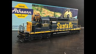 Review: Ho Scale Athearn Ready to Run SD40-2 Santa Fe 5010 Diesel Locomotive