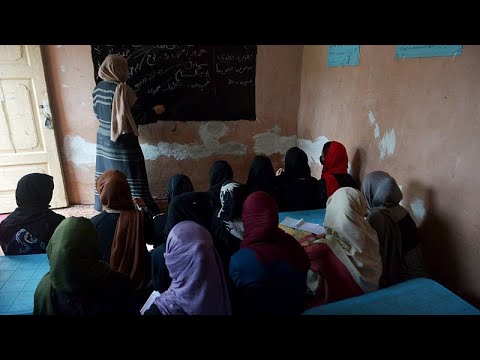 مدارس سرية للفتيات الأفغانيات تتحدى حركة طالبان
 - 15:54-2022 / 8 / 9