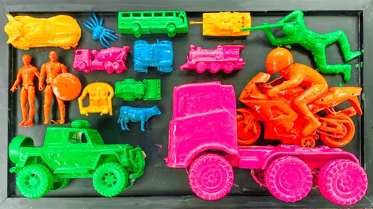 Membersihkan mobil mobilan, mobil trailer, police car, mobil balap, truk molen, motor balap,selinder