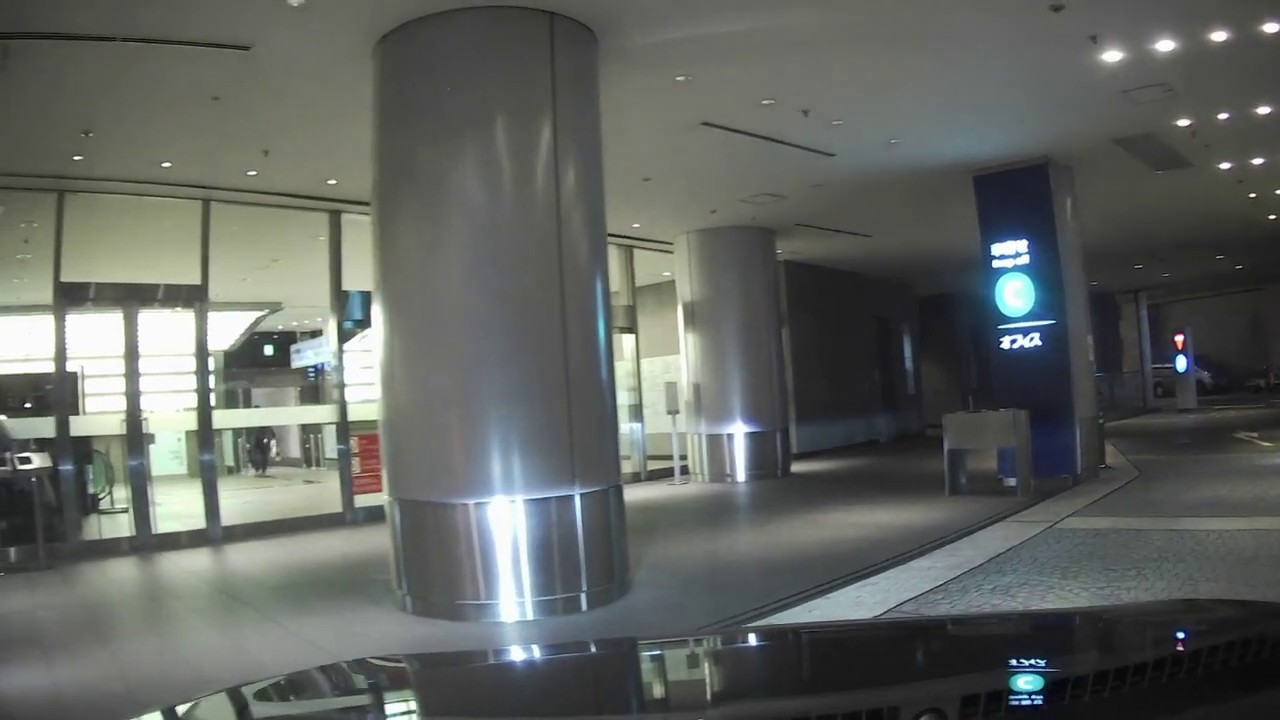 六本木ヒルズ森タワー　車寄せ