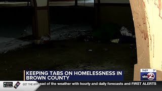 Volunteers count the homeless
