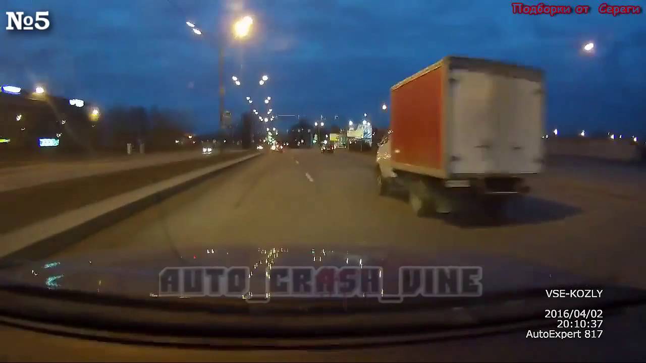 Питерский гонщик на шкоде