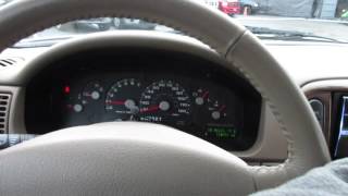 2005 Ford Explorer Eddie Bauer V8 Startup, Tour & Overview