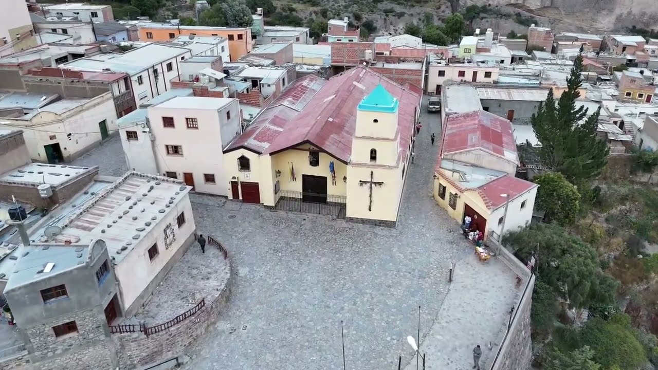 Iruya,  un pueblito perdido en la montaña.