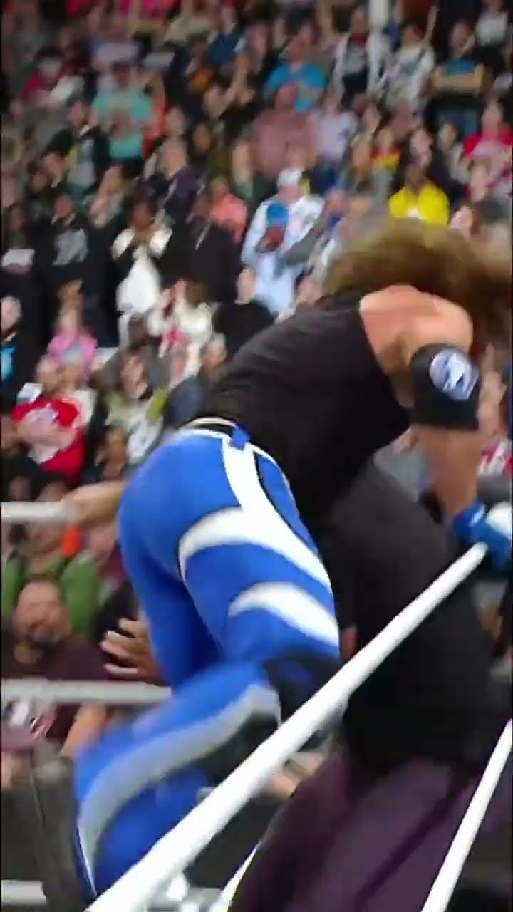 This is what PHENOMENAL looks like ? #RawOnNetflix #WWERaw