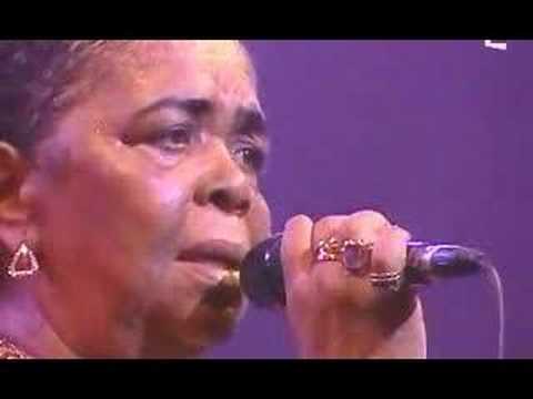 Cesaria Evora - Besame Mucho