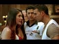 Akshay Kumar kisses Kareena | Kambakkht Ishq