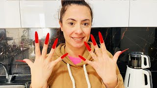 Uzun Tirnaklarla 1 Gün Geçi̇rmek Oyuna Gel