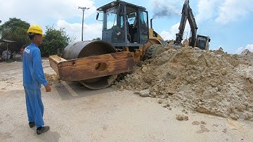 Extremely!! Road Roller LiuGong 622 Stuck & Excavator VOLVO Recovery