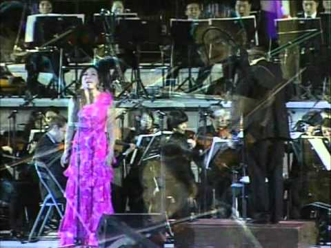 Rose Jang sings Don't Cry for Me Argentina LIVE 2008