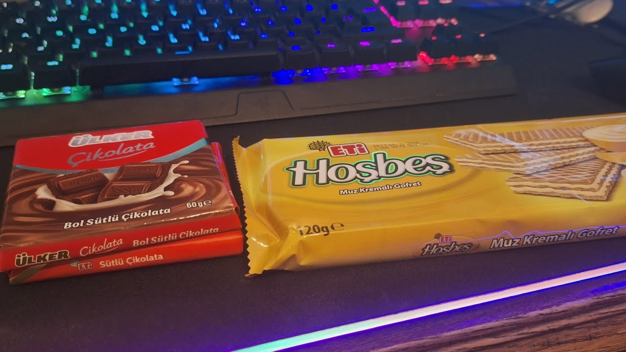 Muzlu Gofret ve Çay Kombinasyonu