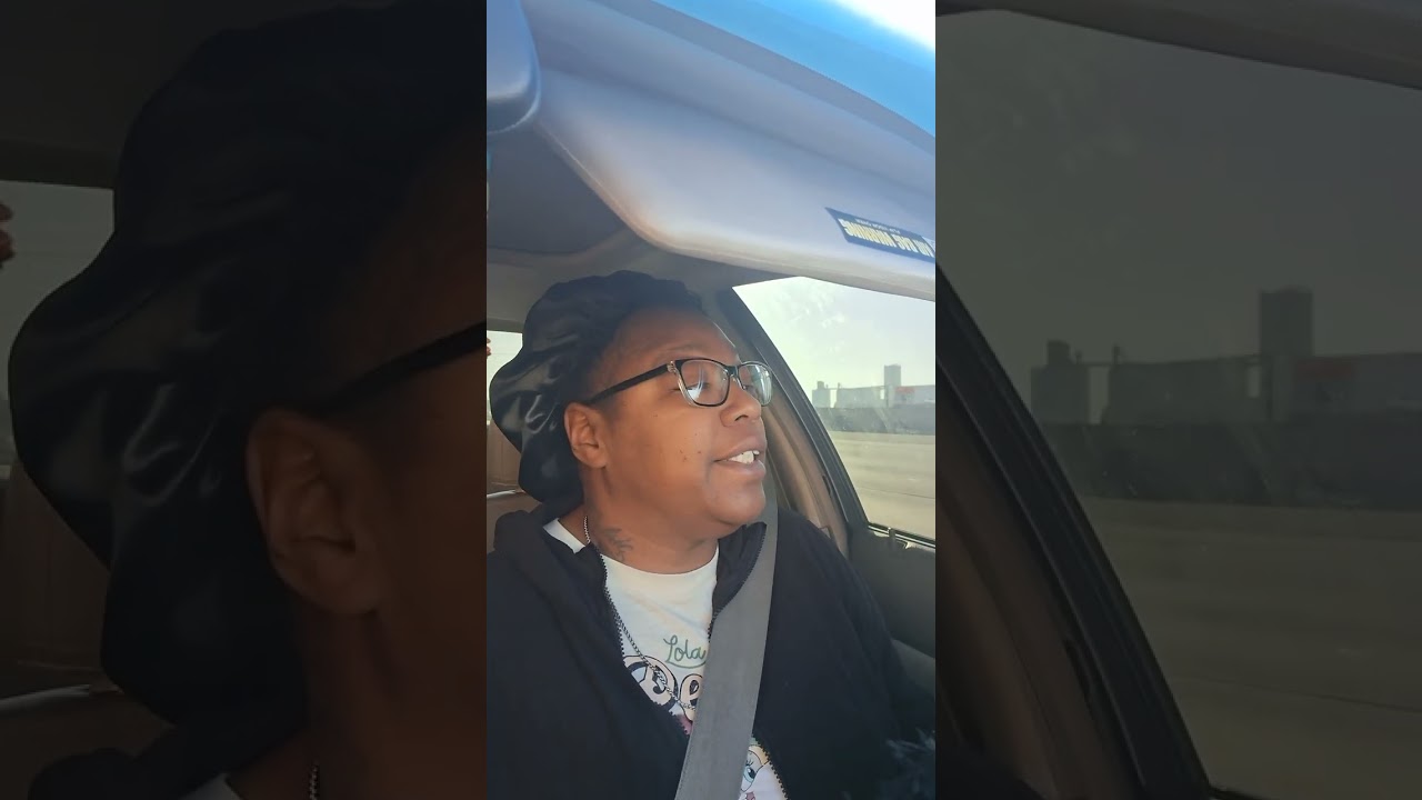 Recording someone getting a train done😒🤦🏾‍♀️