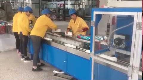 Auto bagger for flat sanitary pads