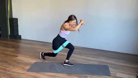 Reverse Lunges with Resistance Band – Booty Band Exercises – Zaksy.com