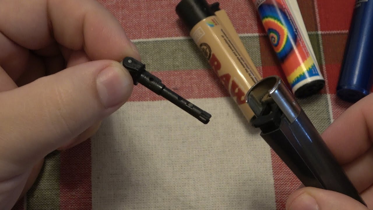 How To Roll With A Clipper Lighter