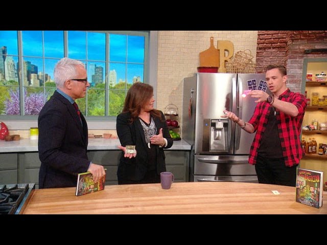 Magician Shows Off Teleporting Sugar Trick | Rachael Ray Show
