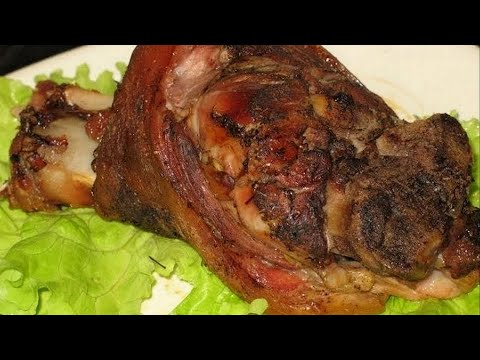 Видео рецепт Свиная нога, запеченная в духовке