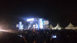 Slank Kuil Cinta