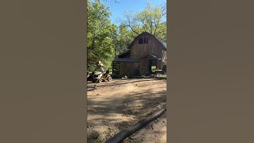 Arrma Fireteam 4x4 On 4S, Jumping Dirt Single! Track Bashing Fun!