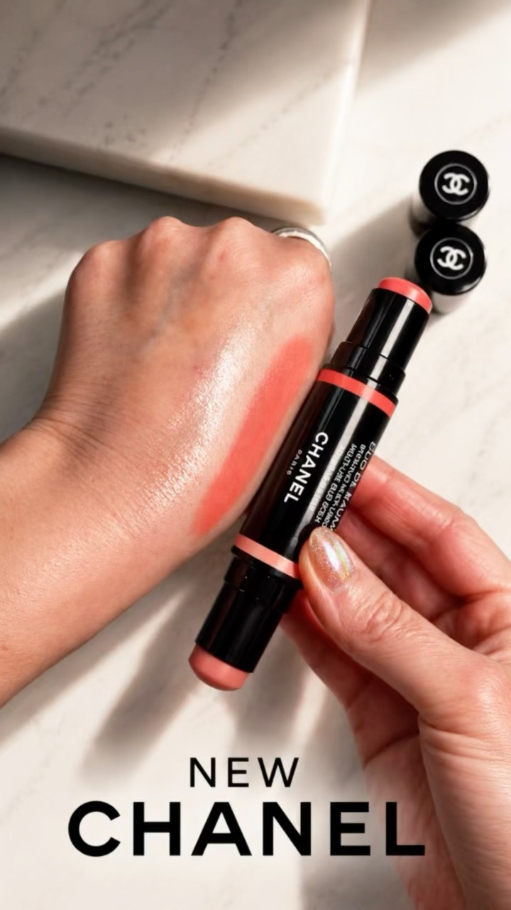 Here's a live swatch of NEW CHANEL Duo de Baumes Multi Use Stick