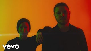 Video thumbnail of "Borgeous, Taylr Renee - Sweeter Without You"