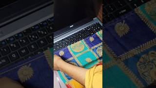 DIY Laptop Cover 💻 Kapde se banaya stylish case#shorts#shorts feed#reuse#handmade#sewing#Butiquin