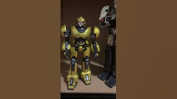 Bumblebee annoys D-16 again #transformersone #transformers #b127 #d16 #badassatron #yolopark#shorts