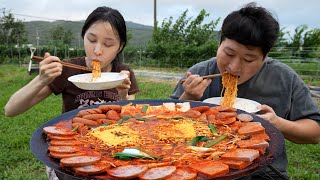 Budae jjigae(สตูว์ไส้กรอก) ที่ Heungsam ทำเอง - การแสดง Mukbang กิน