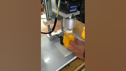 Semi Automatic Plastic Capping Machine