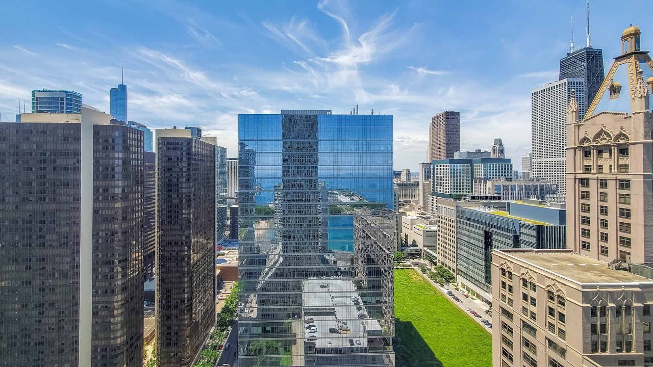 A large Streeterville 09 studio steps from the beach at Axis YouTube