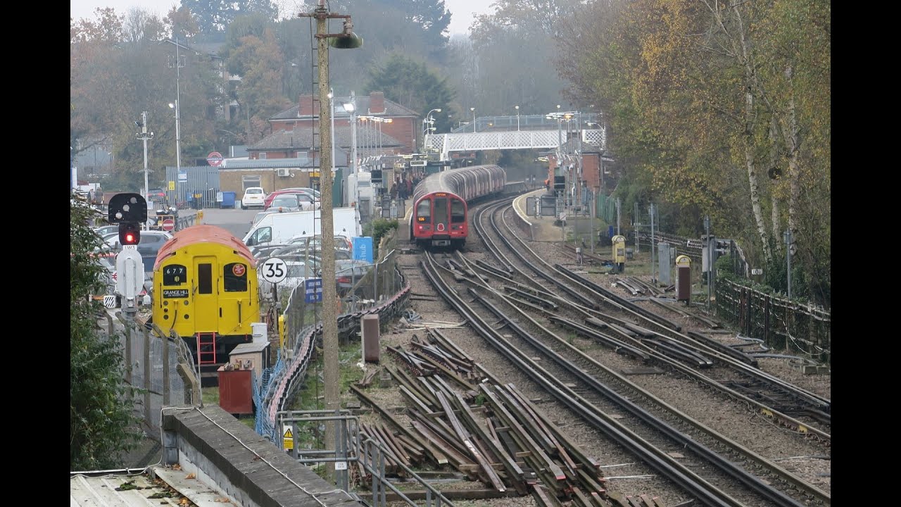 Epping Signal Cabin, Epping Essex, UK - London Underground Central Line | Railcam LIVE