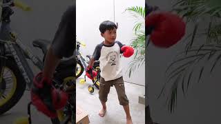 KEREN BANGET!! Rifqi Punya Maenan Samsak Tinju Speed Boxing Ball Sarung Tinju