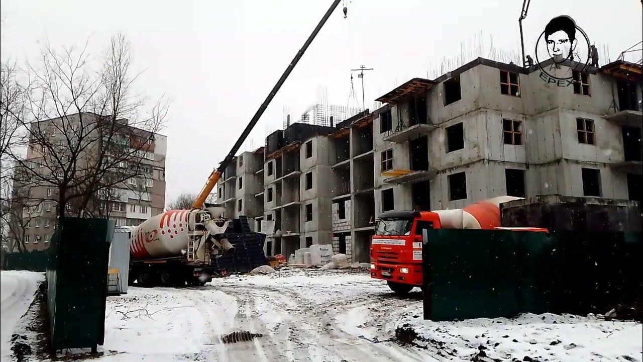 Этажки. 9 мая 2014 года. Мариуполь 14 год. Мариуполь с неба. Уцелевшие дома в мариуполе.