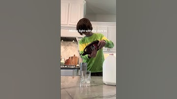 第 4 章のクリスは次のようになります: #undertale #deltarune #cosplay #kris