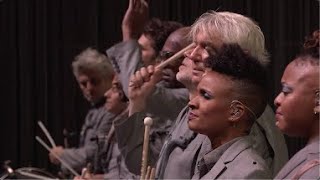 Video-Miniaturansicht von „Hell You Talmbout - David Byrne's American Utopia“